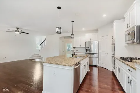 10264 Normandy Way Fishers IN 46040