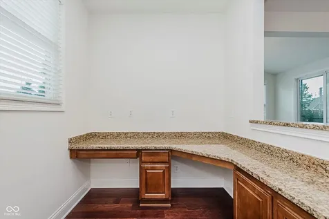 10264 Normandy Way Fishers IN 46040