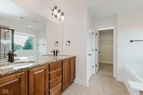 10264 Normandy Way Fishers IN 46040