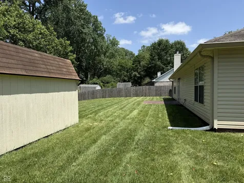 6438 Thistle Bend Avon IN 46123