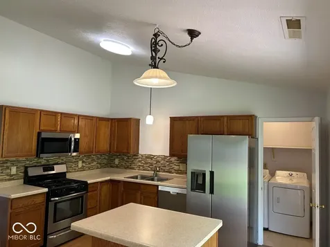 6438 Thistle Bend Avon IN 46123