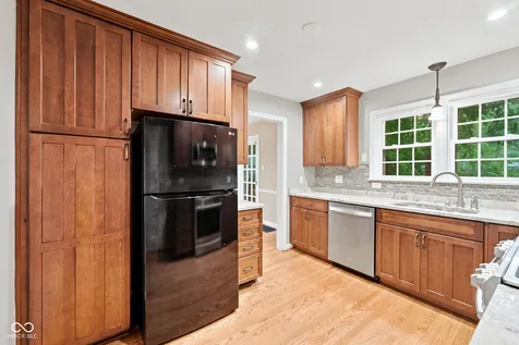 6916 N Park Avenue Indianapolis IN 46220