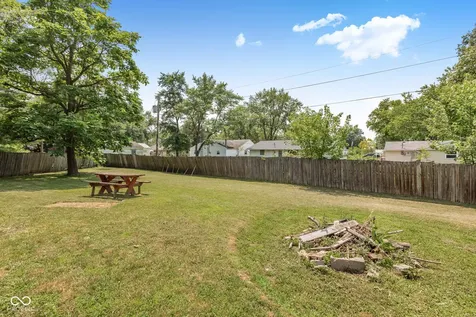 1803 W Fairlawn Way Anderson IN 46011