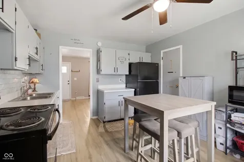 1803 W Fairlawn Way Anderson IN 46011