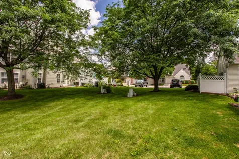 9572 Chalmers Street Fishers IN 46038