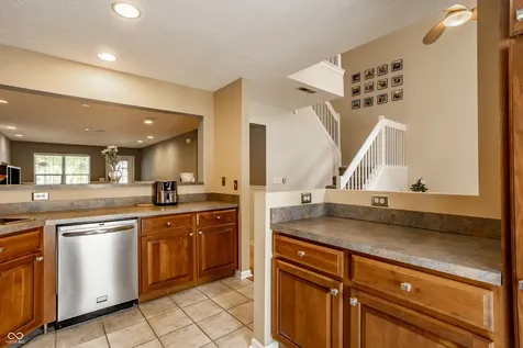 9572 Chalmers Street Fishers IN 46038