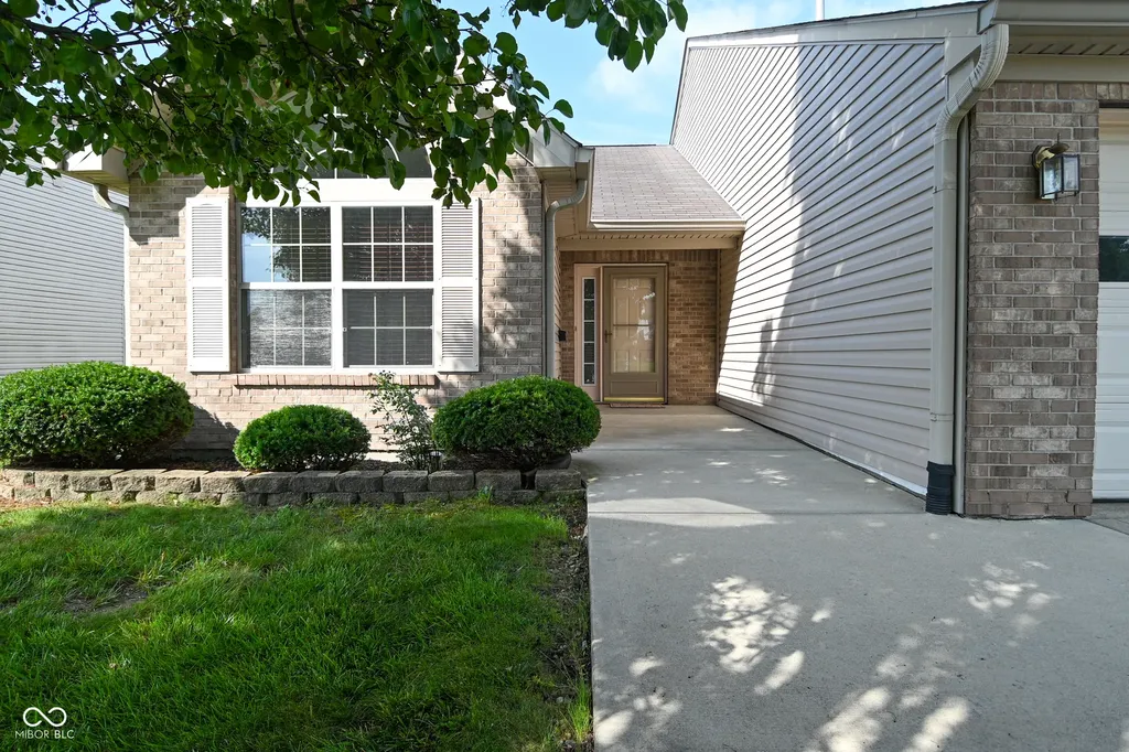 10721 Oriole Court Indianapolis IN 46231
