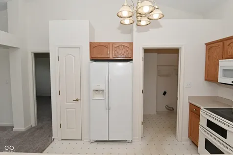 10721 Oriole Court Indianapolis IN 46231