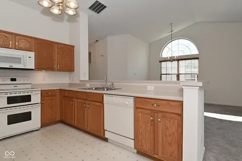 10721 Oriole Court Indianapolis IN 46231
