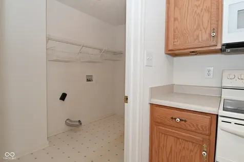 10721 Oriole Court Indianapolis IN 46231