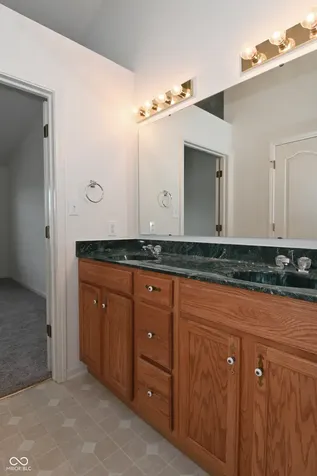 10721 Oriole Court Indianapolis IN 46231