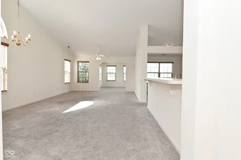10721 Oriole Court Indianapolis IN 46231