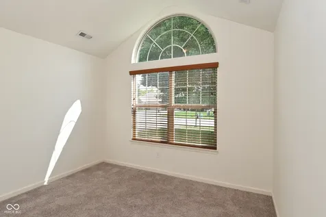 10721 Oriole Court Indianapolis IN 46231