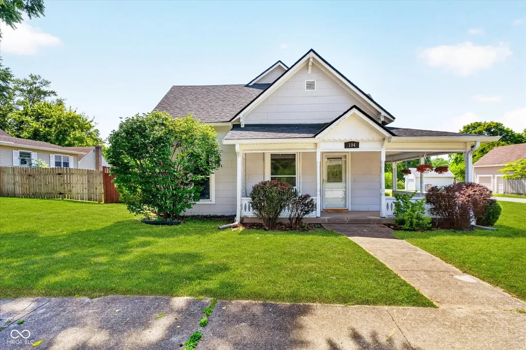104 Walnut Street Indianapolis IN 46227
