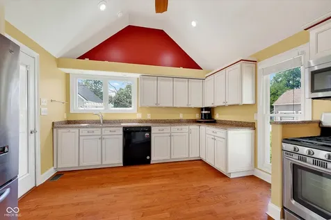 104 Walnut Street Indianapolis IN 46227