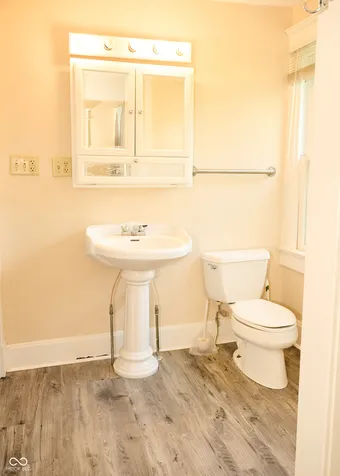 4042 Otterbein Avenue Indianapolis IN 46227