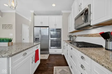11137 Glen Avon Way Zionsville IN 46077