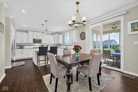 11137 Glen Avon Way Zionsville IN 46077