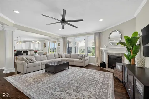 11137 Glen Avon Way Zionsville IN 46077