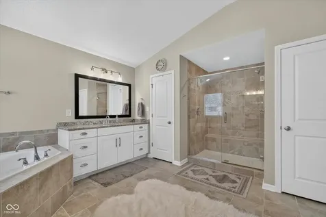 11137 Glen Avon Way Zionsville IN 46077