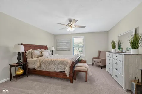 11137 Glen Avon Way Zionsville IN 46077