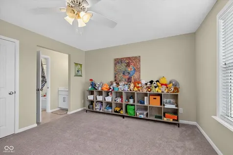 11137 Glen Avon Way Zionsville IN 46077