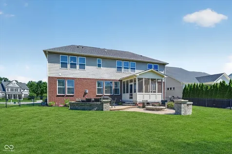 11137 Glen Avon Way Zionsville IN 46077