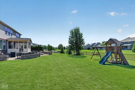 11137 Glen Avon Way Zionsville IN 46077