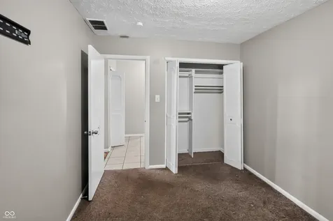 1745 Orchid Court Indianapolis IN 46219