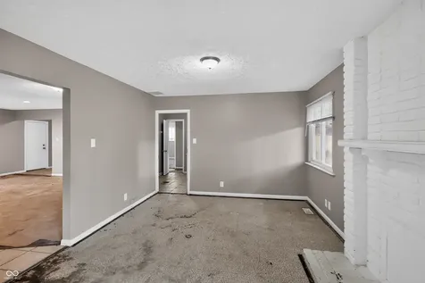 1745 Orchid Court Indianapolis IN 46219