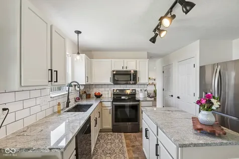 12608 Braddock Lane Noblesville IN 46060