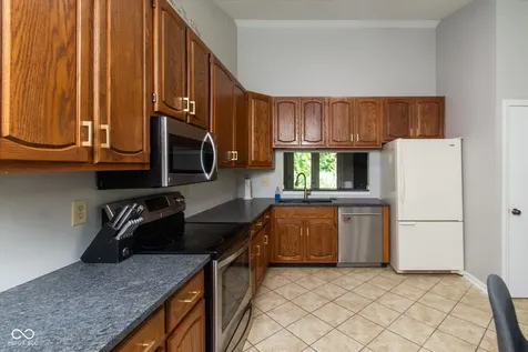 7514 Iron Horse Lane Indianapolis IN 46256