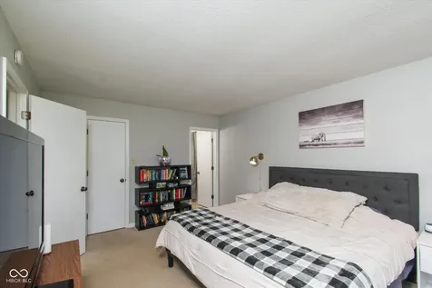 7514 Iron Horse Lane Indianapolis IN 46256