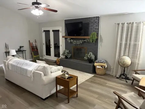 7514 Iron Horse Lane Indianapolis IN 46256