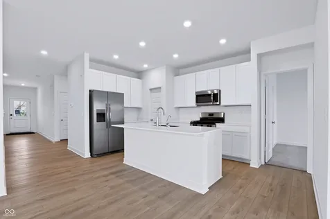 1588 Pine Circle Franklin IN 46131