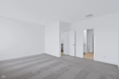 1588 Pine Circle Franklin IN 46131