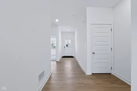 1588 Pine Circle Franklin IN 46131