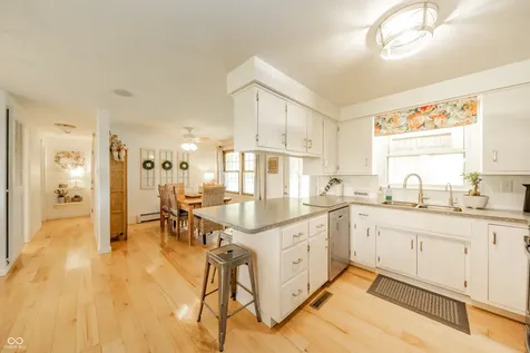1800 E 650 N Alexandria IN 46001