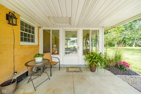 1800 E 650 N Alexandria IN 46001