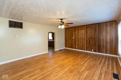 602 S Lyons Avenue Indianapolis IN 46241