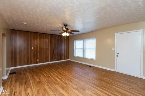 602 S Lyons Avenue Indianapolis IN 46241