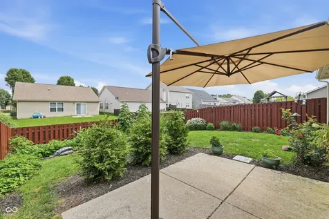 1052 Lichfield Lane Westfield IN 46074