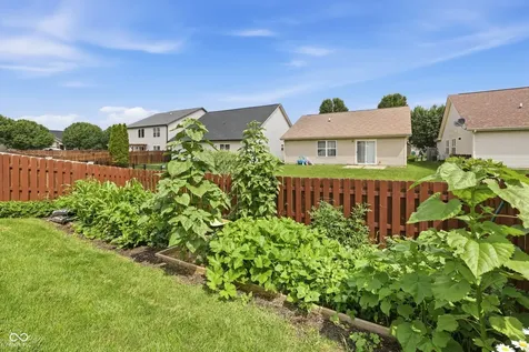 1052 Lichfield Lane Westfield IN 46074