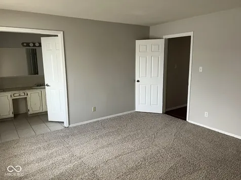 6509 Park Central Way Indianapolis IN 46260