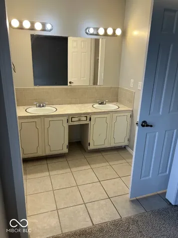 6509 Park Central Way Indianapolis IN 46260