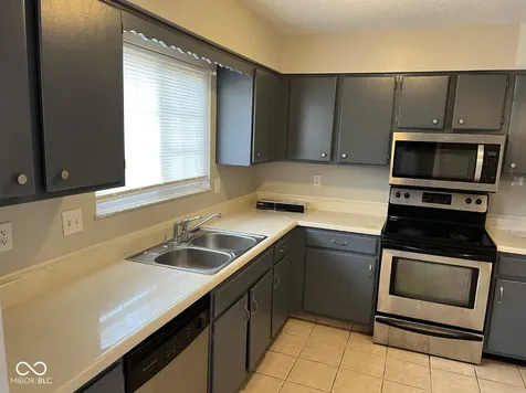 6509 Park Central Way Indianapolis IN 46260