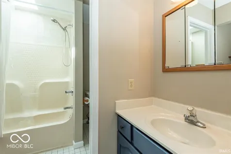 9982 S Saint Andrews Bloomington IN 47401