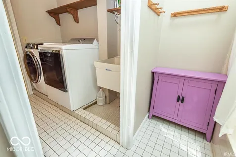 9982 S Saint Andrews Bloomington IN 47401