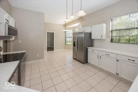 11179 Avery Row Fishers IN 46038