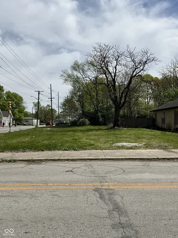 2239 W 10th Street Indianapolis IN 46222